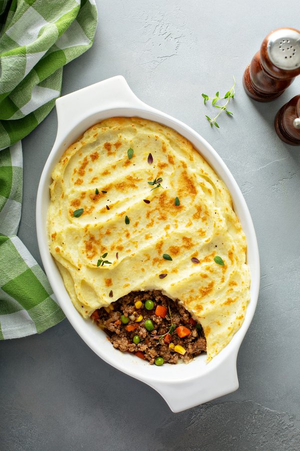 Can You Make a Traditional Irish Shepherd's Pie with a Crispy Potato Topping?
